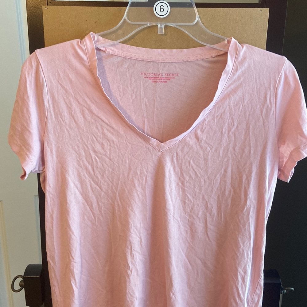 Victoria’s Secret v-neck pajama short sleeve top S